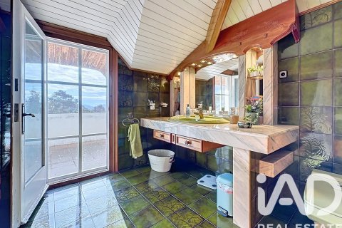 Hus till salu i La Torre de Claramunt, Barcelona, Spanien 5 sovrum, 510 kvm. Nr. 152573 - foto 30