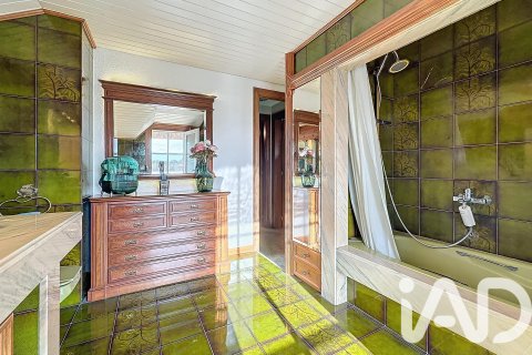 Dom w La Torre de Claramunt, Barcelona, Hiszpania 5 sypialni, 510 mkw. nr 152573 – zdjęcie 20