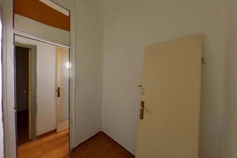 Apartamento en venta en Barcelona, España 5 dormitorios, 50 m2 No. 167180 - foto 26