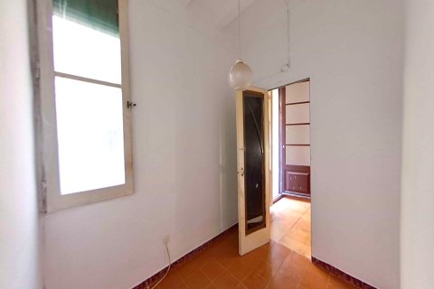 Apartamento en venta en Barcelona, España 5 dormitorios, 50 m2 No. 167180 - foto 14