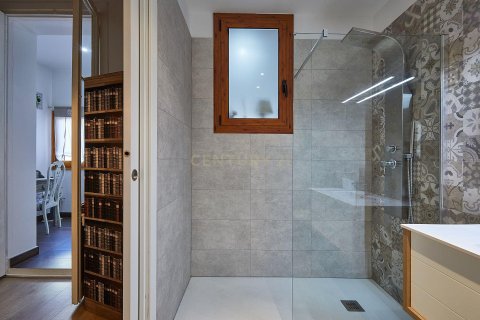 Продажа квартиры в Барселона, Испания 2 спальни, 116м2 №167181 - фото 19
