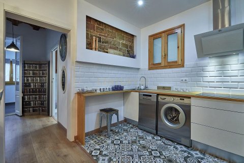 Продажа квартиры в Барселона, Испания 2 спальни, 116м2 №167181 - фото 10