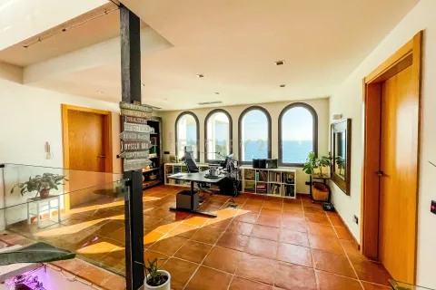 House for sale in Arenys de Mar, Barcelona, Spain 5 bedrooms, 1216 sq.m. No. 167177 - photo 21