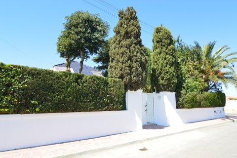 Villa zum Verkauf Torrevieja, Alicante, Spanien 4 Schlafzimmer, 520 m2 Nr. 135663 - Foto 2