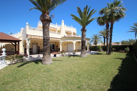 Villa in vendita a Punta Prima, Alicante, Spagna 4 camere da letto, 250 mq. N° 135661 - foto 25