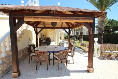 Villa in vendita a Punta Prima, Alicante, Spagna 4 camere da letto, 250 mq. N° 135661 - foto 4