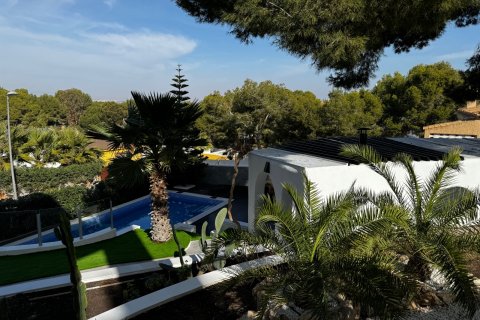 Huvila myytävänä Los Altos, Alicante, Espanja, 5 makuuhuonetta, 165 m2 No. 135660 - kuva 30