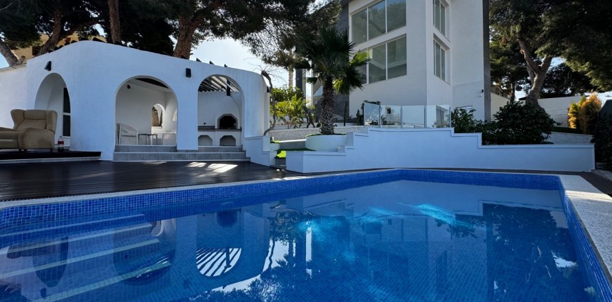 Villa a Los Altos, Alicante, Spagna 5 camere da letto, 165 mq. N° 135660