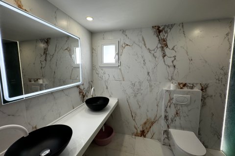 Huvila myytävänä Los Altos, Alicante, Espanja, 5 makuuhuonetta, 165 m2 No. 135660 - kuva 12