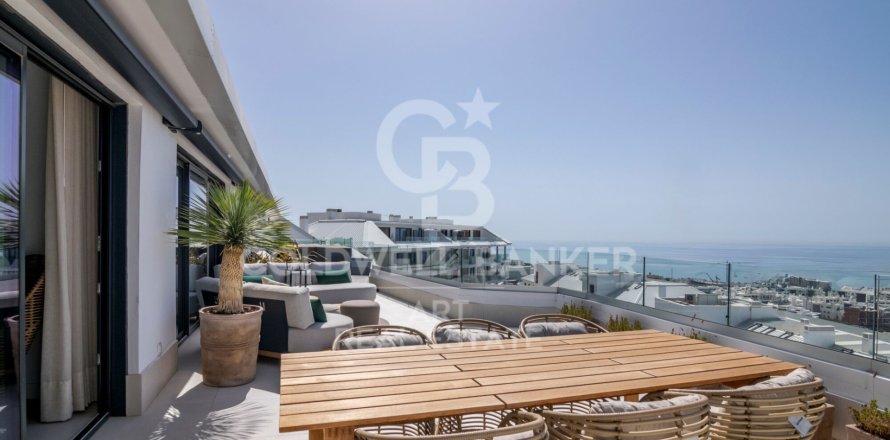 Apartment à Fuengirola, Malaga, Espagne 3 chambres, 152 m2 No. 178518