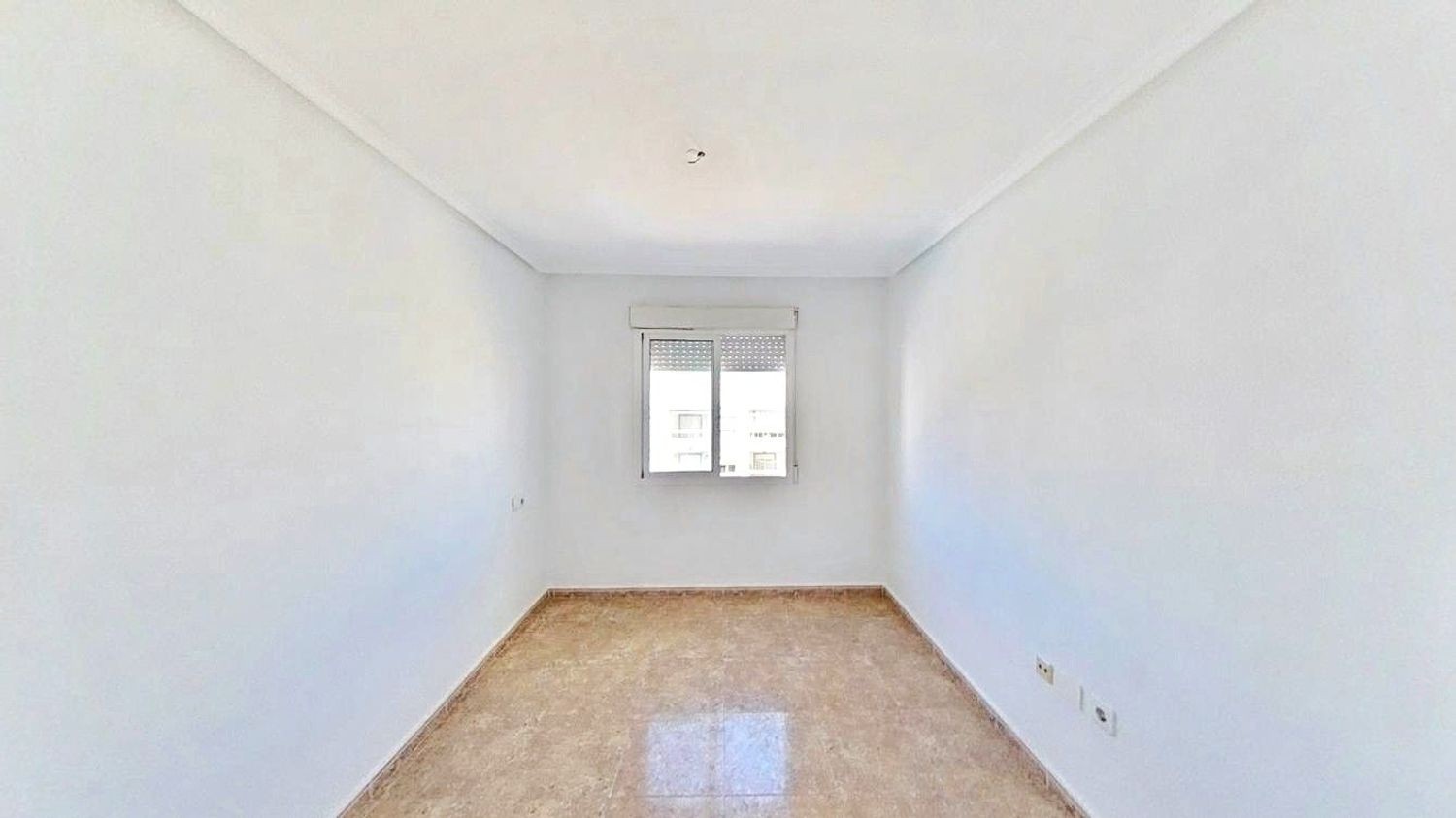 Commercial property in Torrevieja, Alicante, Spain 1 bedroom, 49 sq.m. No. 183408