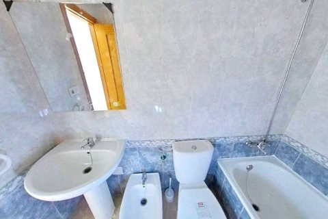 Продажа коммерческой недвижимости в Торревьеха, Аликанте, Испания 1 спальня, 49м2 №183408 - фото 26