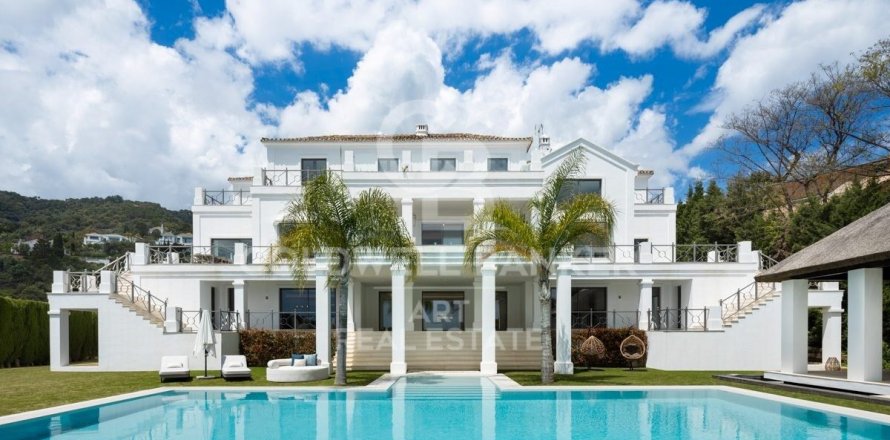 House in Benahavis, Malaga, Spain 5 bedrooms, 1372 sq.m. No. 158486