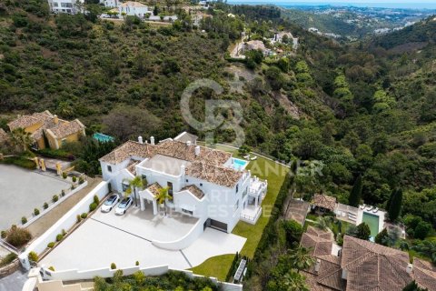 House for sale in Benahavis, Malaga, Spain 5 bedrooms, 1372 sq.m. No. 158486 - photo 22