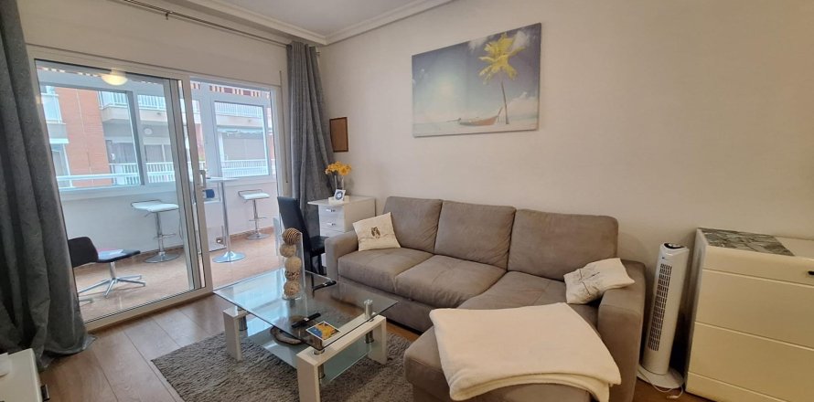 Apartment à Torrevieja, Alicante, Espagne 102 m2 No. 165944