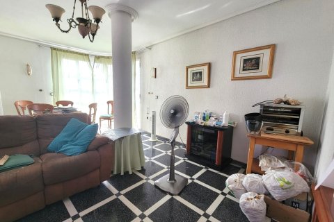 Wohnung zum Verkauf in Torrevieja, Alicante, Spanien 1 Schlafzimmer, 128 m2 Nr. 165946 - Foto 4