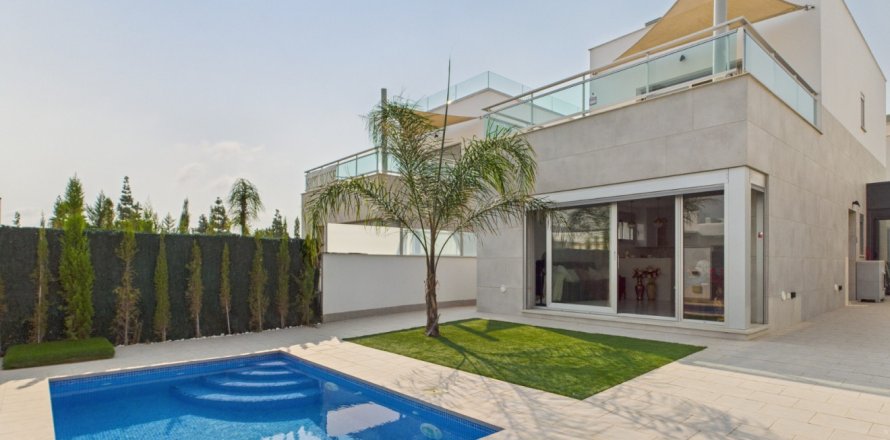 Villa in Los Alcazares, Murcia, Spain 3 bedrooms,  No. 146266