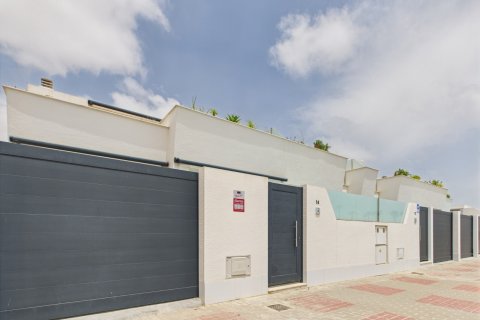 Villa en venta en Torre-Pacheco, Murcia, España 3 dormitorios,  No. 146268 - foto 6