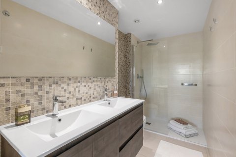 Apartament w Punta Prima, Alicante, Hiszpania 2 sypialnie, 79 mkw. nr 147827 – zdjęcie 25