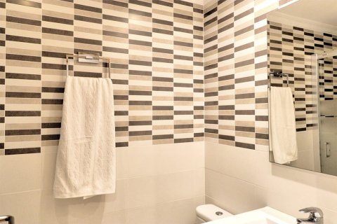 Lägenhet till salu i Palmanova, Mallorca, Spanien 4 sovrum, 140 kvm. Nr. 147824 - foto 23