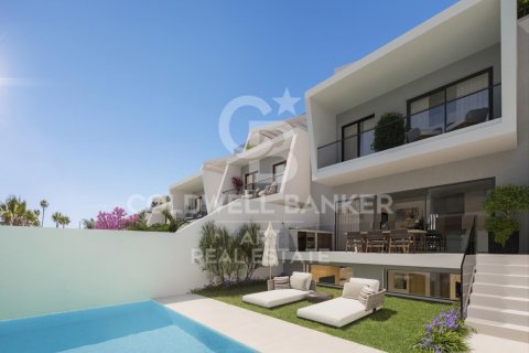 Hus i Benahavis, Malaga, Spanien 3 sovrum, 220 kvm. Nr. 159254