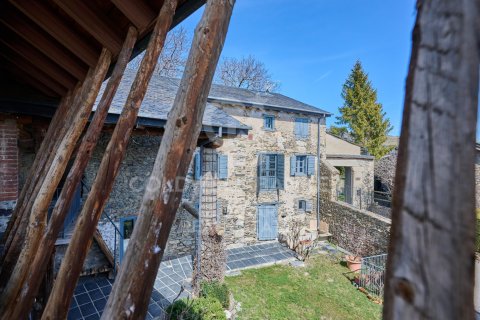 Māja pārdošanā Girona, Spānijā 5 istabas, 454 m2 Nr. 159248 - attēls 1