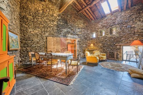 Māja pārdošanā Girona, Spānijā 5 istabas, 454 m2 Nr. 159248 - attēls 9