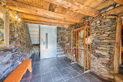 Māja pārdošanā Girona, Spānijā 5 istabas, 454 m2 Nr. 159248 - attēls 4