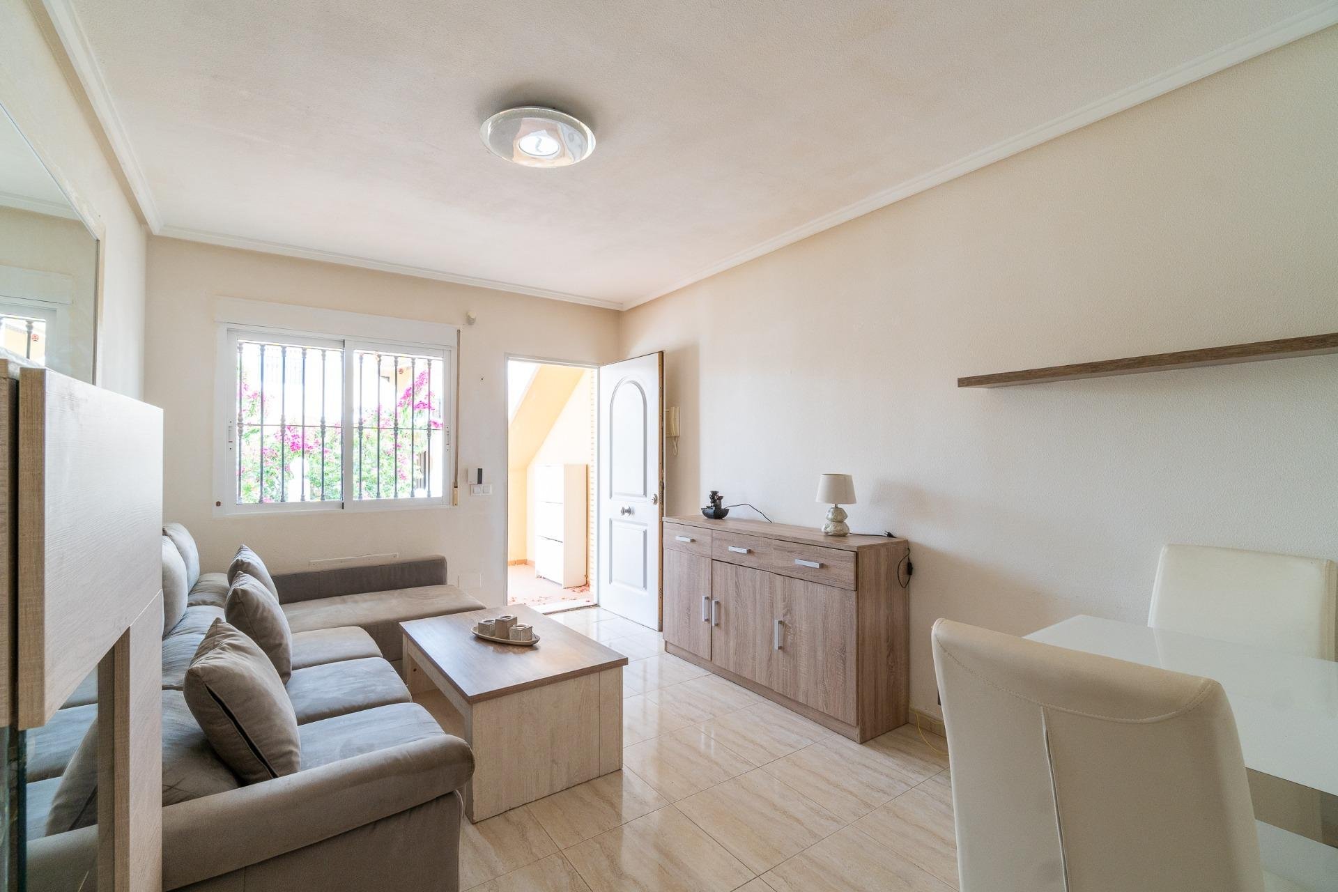 Apartamento en Los Dolses, Alicante, España 2 dormitorios, 58 m2 No. 195419