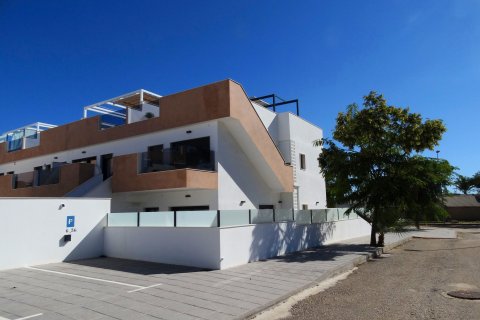 Bungalow à Pilar de la Horadada, Alicante, Espagne 3 chambres, 79 m2 No. 195423