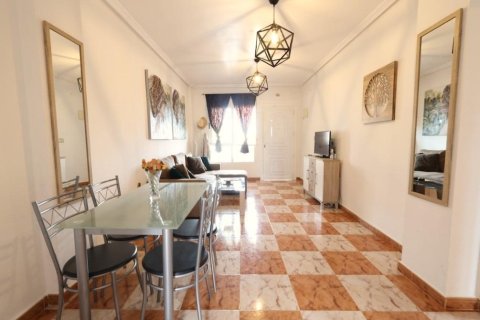 Apartment à vendre à Alicante, Espagne, 2 chambres, 74 m2 No. 195424 - photo 3