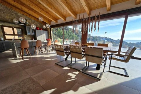 Talo myytävänä Lloret de Mar, Girona, Espanja, 9 makuuhuonetta, 1660 m2 No. 191825 - kuva 10