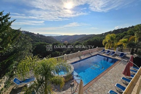 Talo myytävänä Lloret de Mar, Girona, Espanja, 9 makuuhuonetta, 1660 m2 No. 191825 - kuva 5