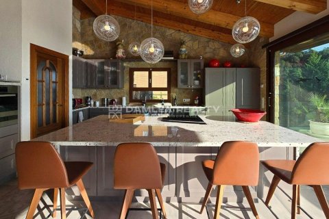 Talo myytävänä Lloret de Mar, Girona, Espanja, 9 makuuhuonetta, 1660 m2 No. 191825 - kuva 12