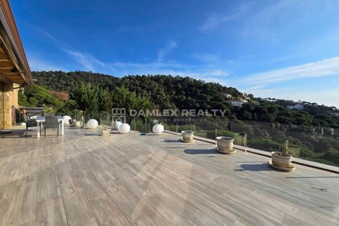 Talo myytävänä Lloret de Mar, Girona, Espanja, 9 makuuhuonetta, 1660 m2 No. 191825 - kuva 17
