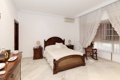 Villa in vendita Chiclana de la Frontera, Cadiz, Spagna 4 camere da letto, 262 mq. N° 107684 - foto 10