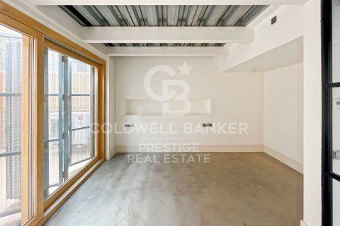 Duplex à vendre à Barcelona, Espagne, 2 chambres, 109 m2 No. 159884 - photo 30