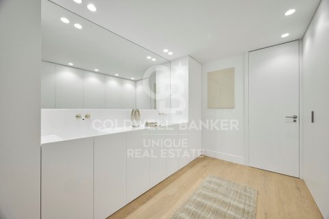 Apartamento en venta en Madrid, España 4 dormitorios, 276 m2 No. 159878 - foto 17