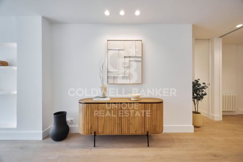 Apartamento en venta en Madrid, España 4 dormitorios, 276 m2 No. 159878 - foto 8