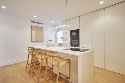 Apartamento en venta en Madrid, España 4 dormitorios, 276 m2 No. 159878 - foto 10