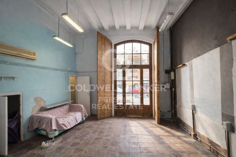 House for sale in Molins de Rei, Barcelona, Spain 5 bedrooms, 284 sq.m. No. 159879 - photo 2