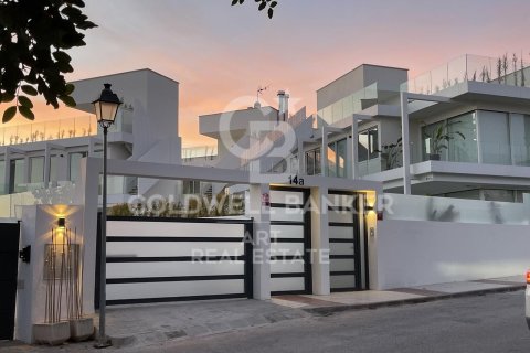 Villa à vendre à Marbella, Malaga, Espagne, 3 chambres, 584 m2 No. 159883 - photo 2