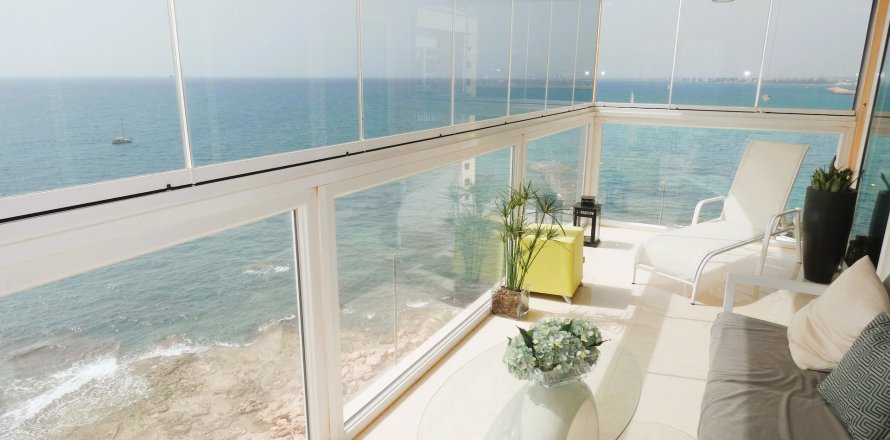Wohnung in Torrevieja, Alicante, Spanien 3 Schlafzimmer, 110 m2 Nr. 189226