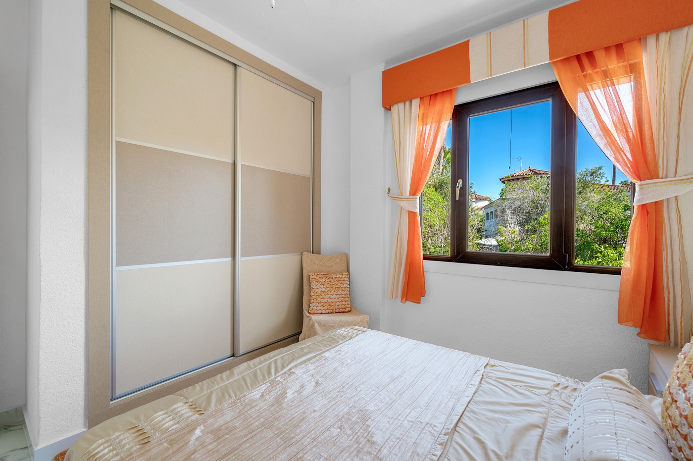 Villa à Almoradi, Alicante, Espagne 5 chambres, 375 m2 No. 138530
