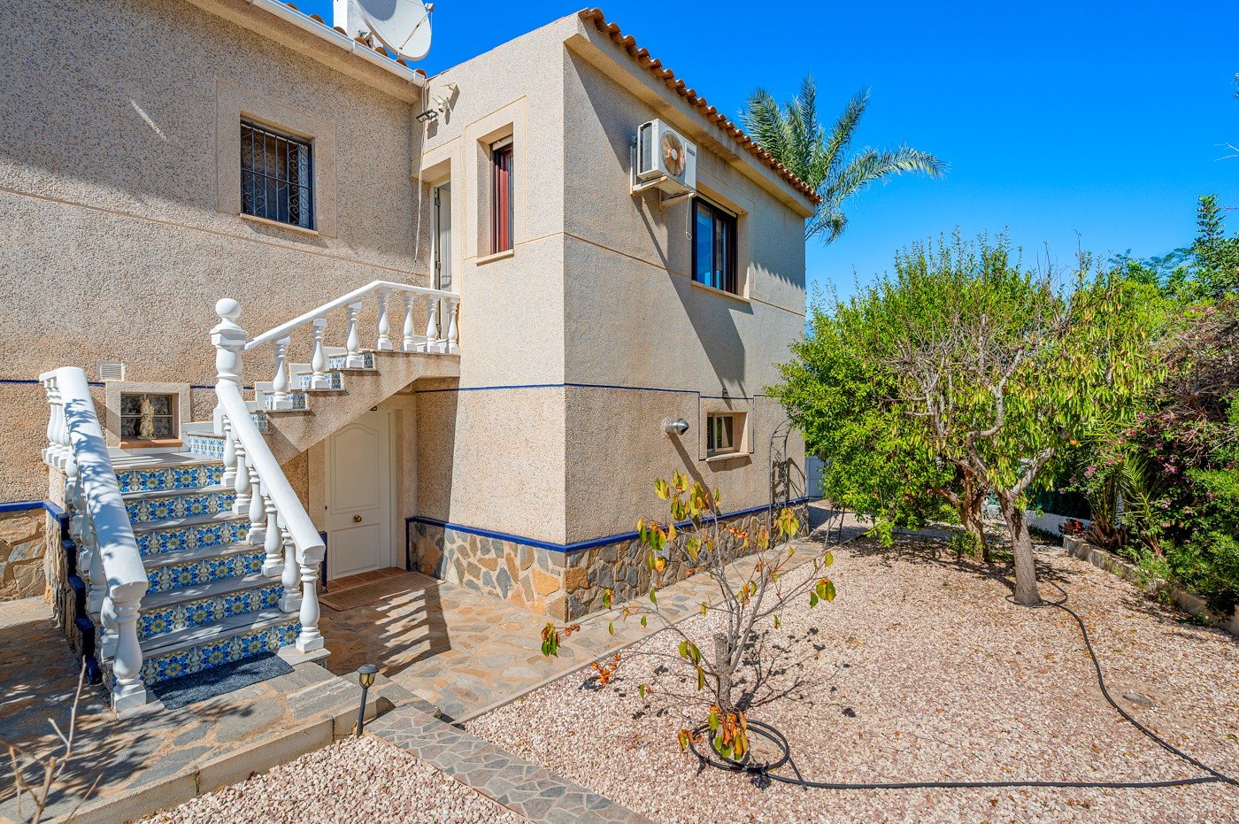 Villa à Almoradi, Alicante, Espagne 5 chambres, 375 m2 No. 138530