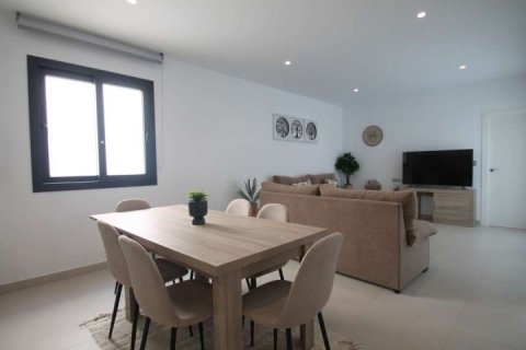 Villa en venta Pilar de la Horadada, Alicante, España 3 dormitorios, 81 m2 No. 138525 - foto 8