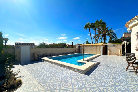 Villa en venta Alicante, España 3 dormitorios, 140 m2 No. 138528 - foto 3
