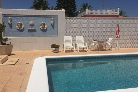 Villa en venta Torrevieja, Alicante, España 3 dormitorios, 188 m2 No. 138526 - foto 15