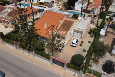 Villa en venta Torrevieja, Alicante, España 3 dormitorios, 188 m2 No. 138526 - foto 3