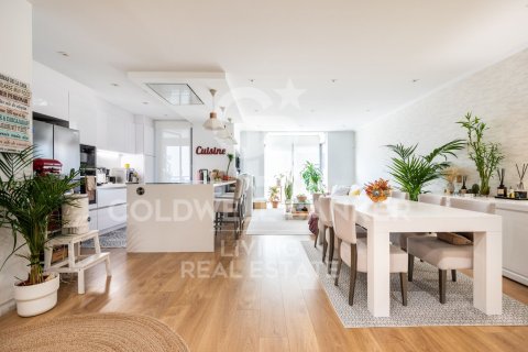 Apartamento en venta en Madrid, España 3 dormitorios, 138 m2 No. 156798 - foto 2